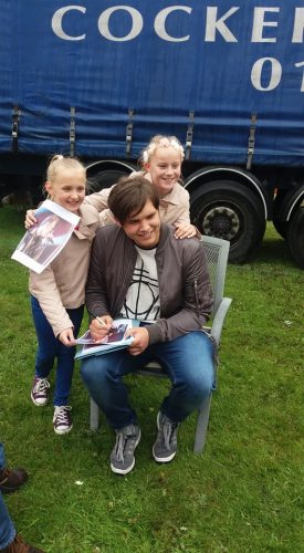 Jolan Backstage with Fans in Maryport