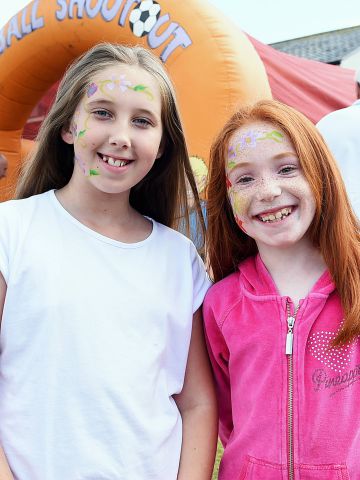Face Painting & Glitter Tatoos